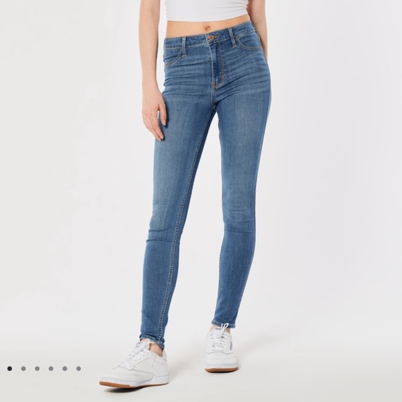 Hollister medium wash high rise jean leggings - Picture 2 of 3